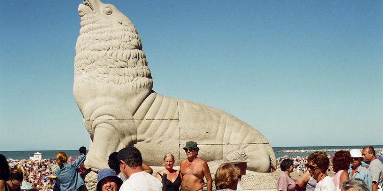 Tres miradas sobre Mar del Plata