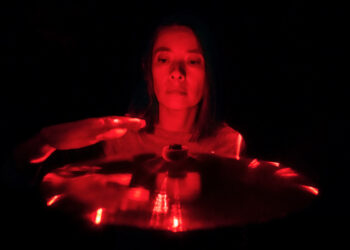 La luz del sonido en la obra de Alba Triana