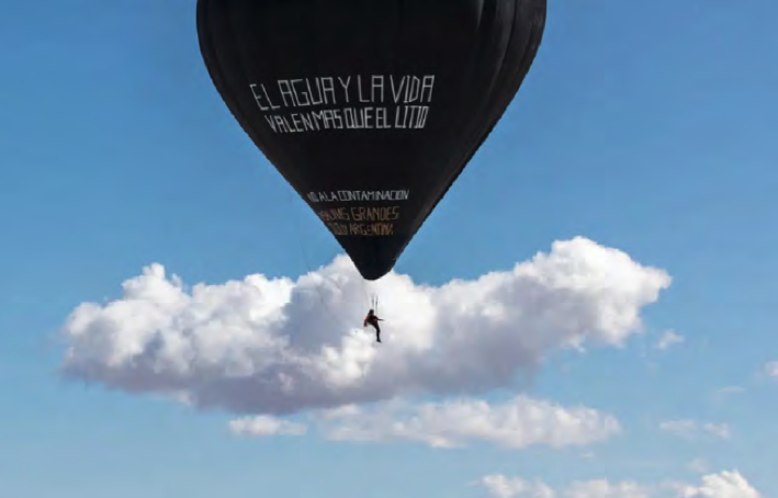 Lo que la noche le cuenta al dia