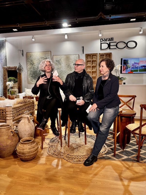 Ya está en marcha la Feria Puro Diseño con nuevas propuestas en indumentaria, textil, cerámica, accesorios, decoracion y desarrollo de tendencias.